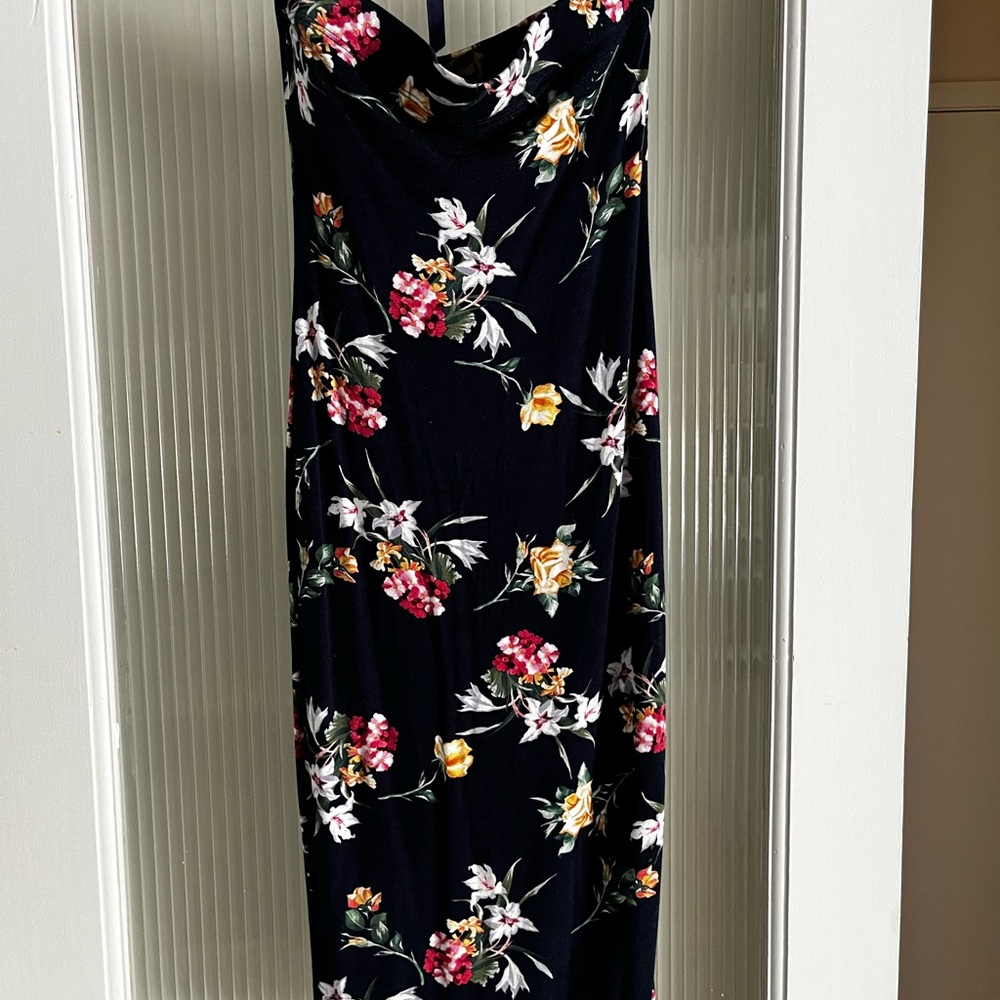 Women’s Floral tube top midi bodycon dress-size small